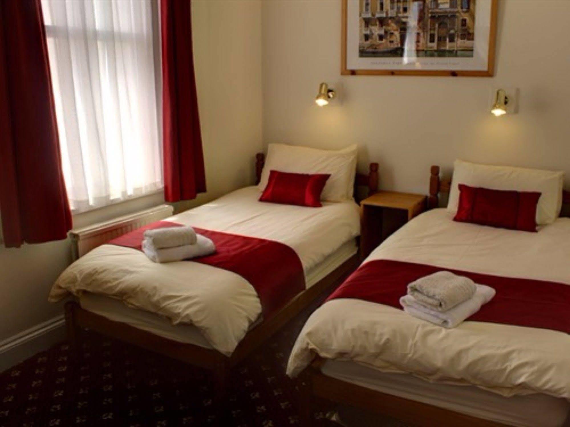 トーキー Glendower Bed & Breakfast エクステリア 写真